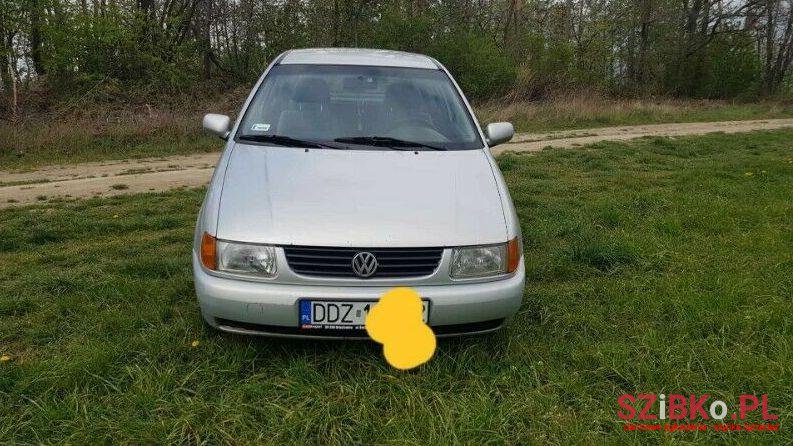 1998' Volkswagen Polo photo #1