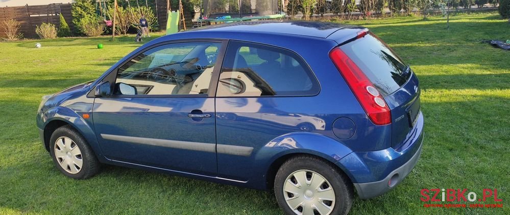 2007' Ford Fiesta 1.6 Trend photo #3