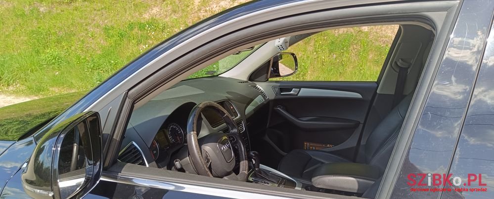 2009' Audi Q5 S Tronic photo #5