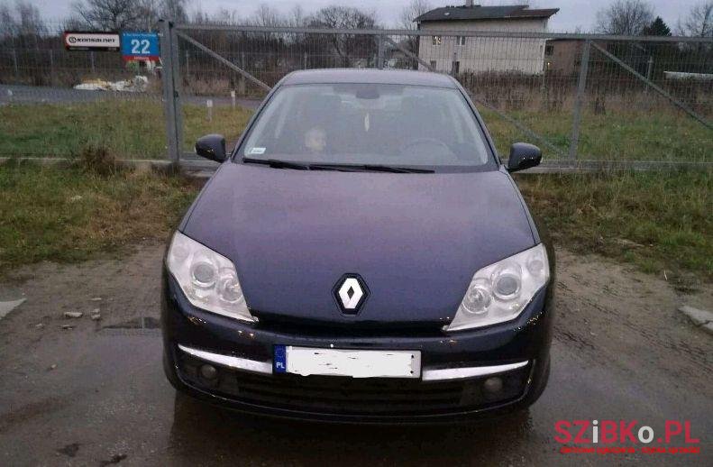 2008' Renault Laguna photo #1