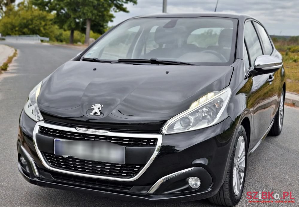 2016' Peugeot 208 photo #5