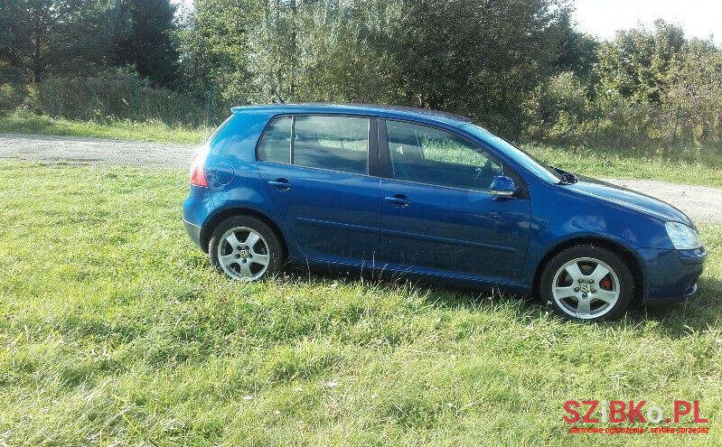 2005' Volkswagen Golf photo #1