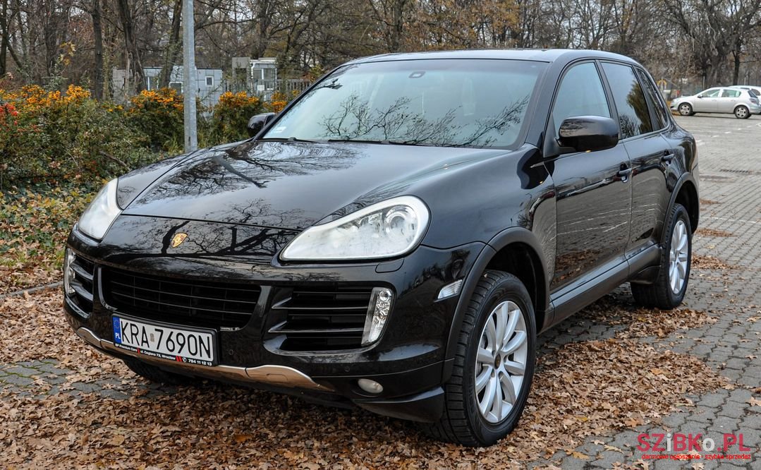 2007' Porsche Cayenne photo #1