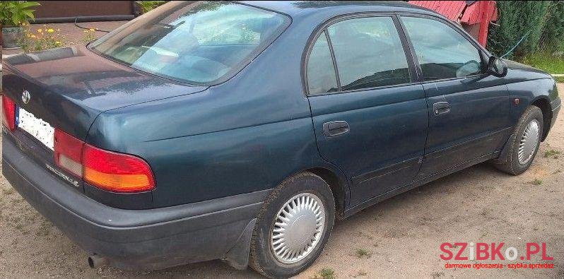 1996' Toyota Carina photo #1