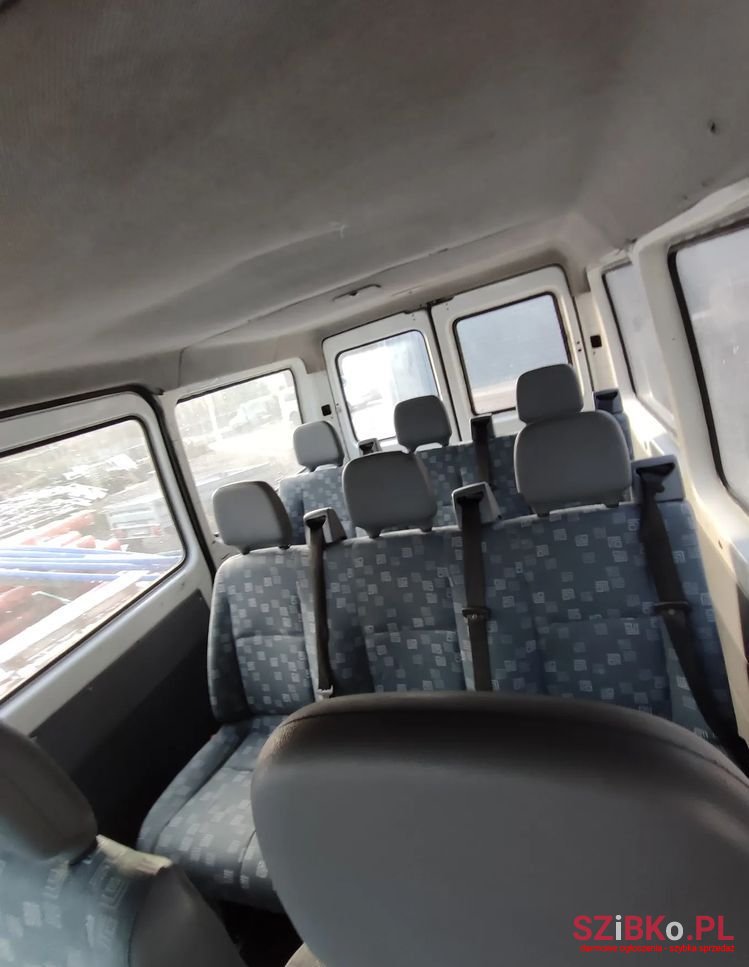 2005' Mercedes-Benz Sprinter photo #5