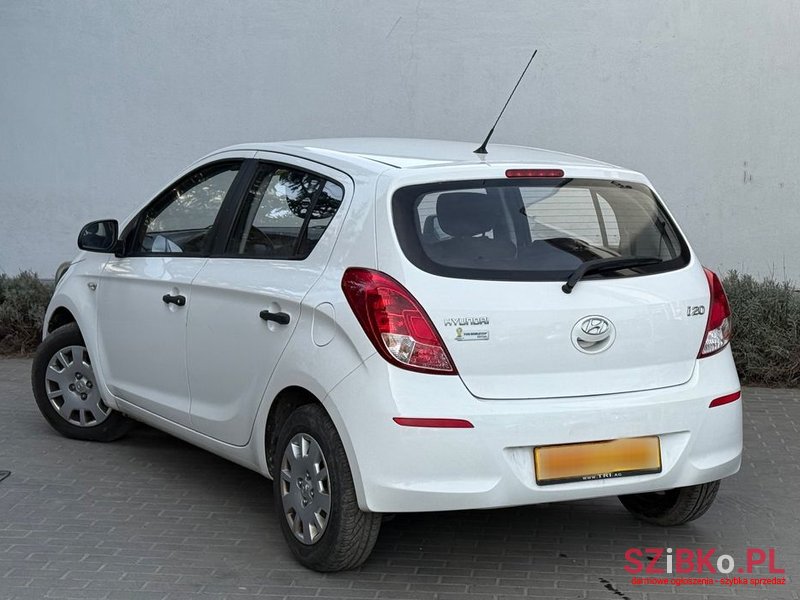 2014' Hyundai i20 1.25 Style photo #3