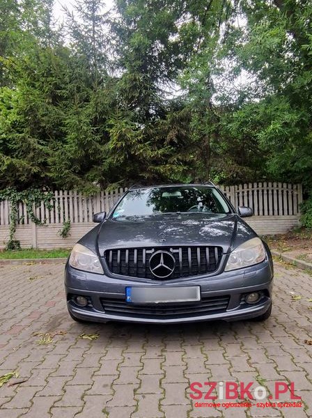 2010' Mercedes-Benz C-Class photo #5