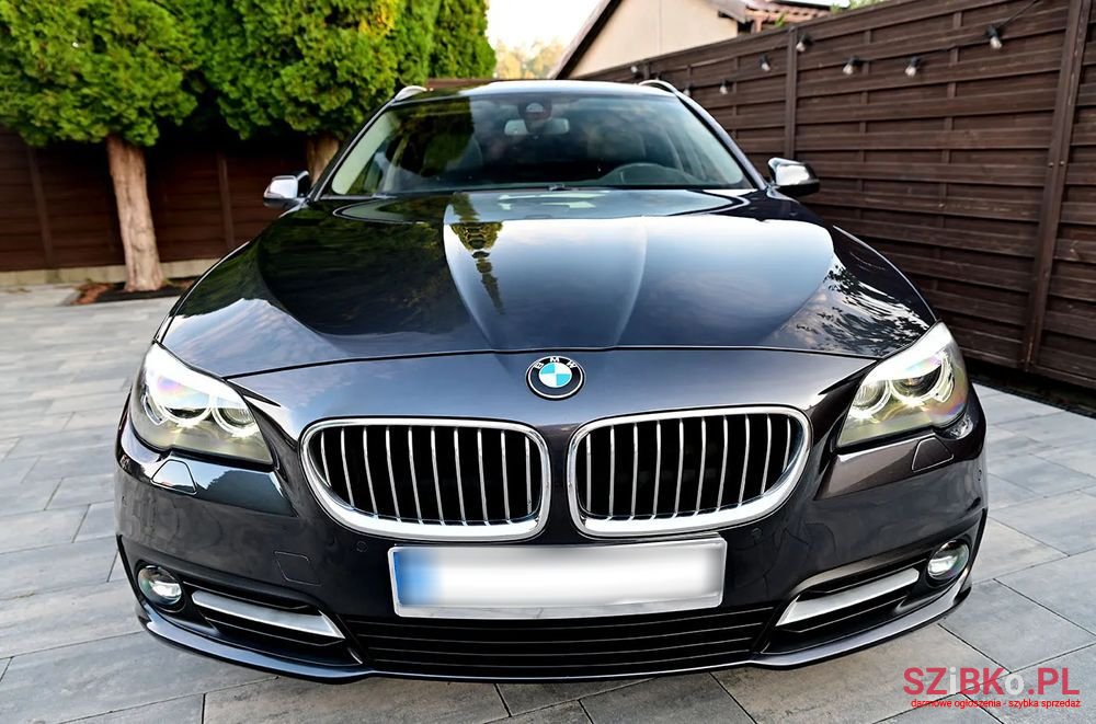 2014' BMW 5 Series 525D photo #2
