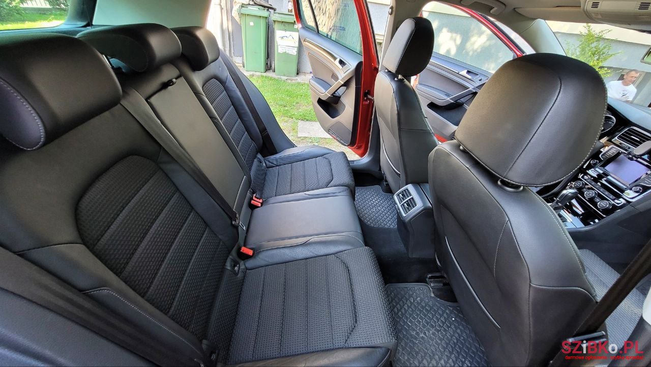 2013' Volkswagen Golf VII 1.4 TSI photo #7