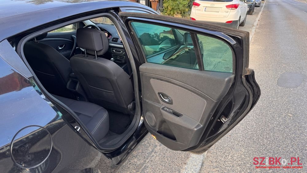 2010' Renault Megane Tce 130 Dynamique photo #6