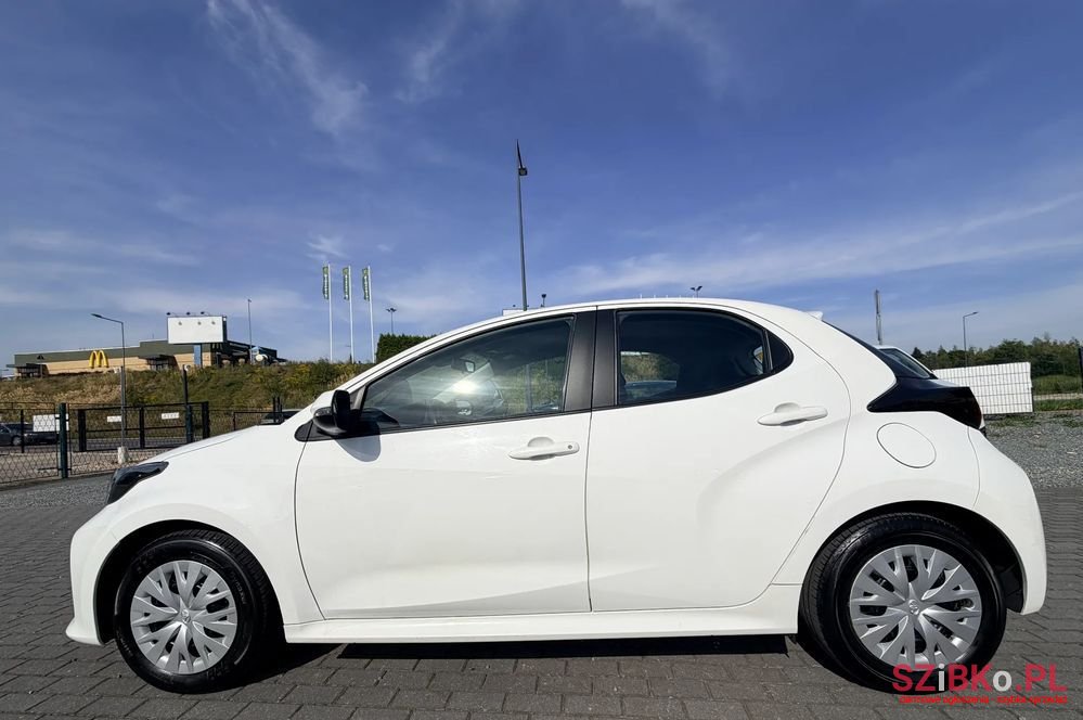 2023' Toyota Yaris 1.5 Comfort photo #6