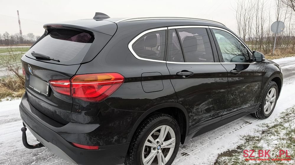 2016' BMW X1 Sdrive18I photo #2
