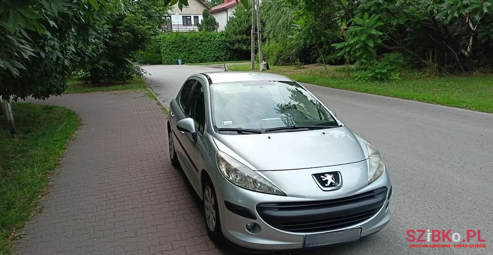 2008' Peugeot 207 1.4 16V Trendy photo #1