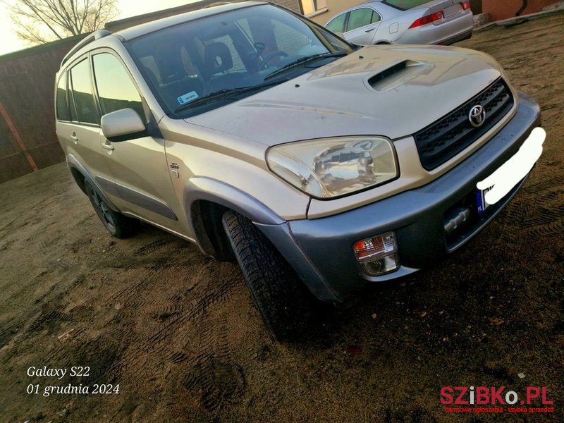 2003' Toyota RAV4 2.0 D-4D 4X4 photo #2