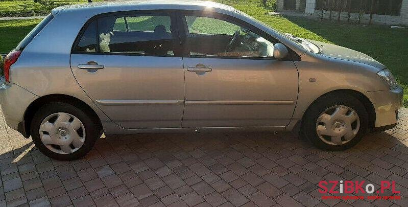 2006' Toyota Corolla photo #1