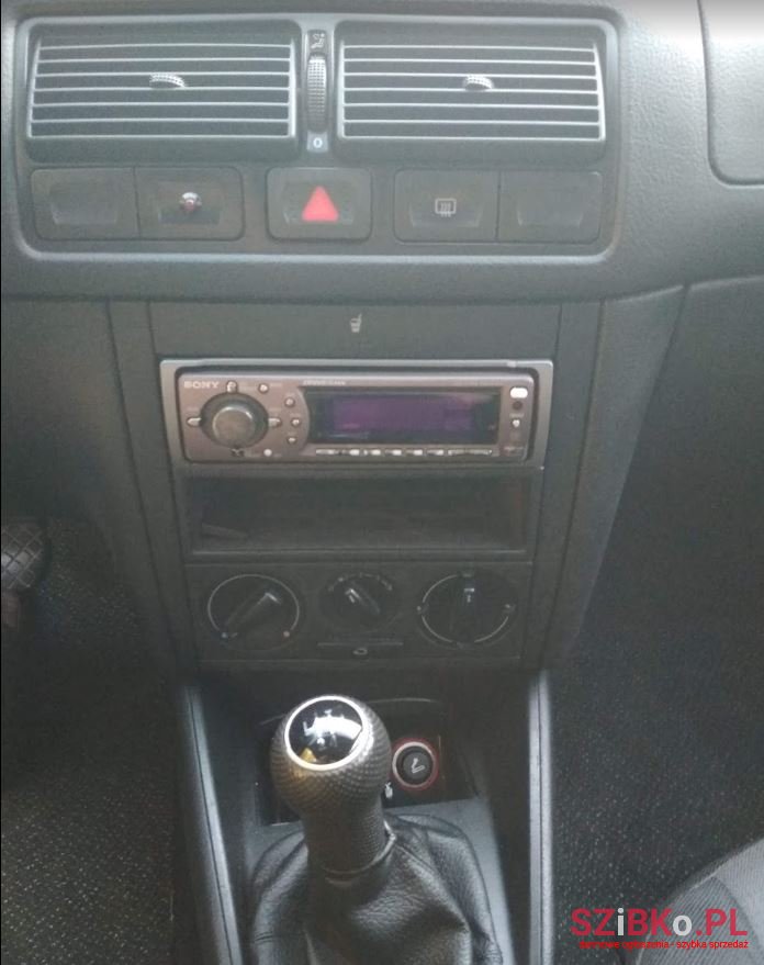 1998' Volkswagen Golf Golf IV 1.4 photo #7