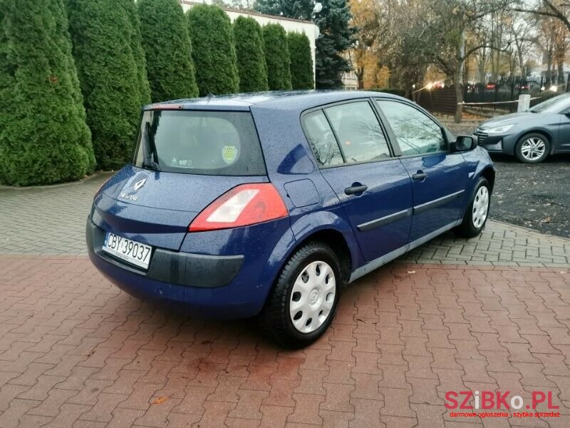 2004' Renault Megane photo #5