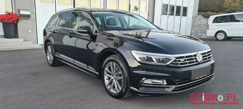 2018' Volkswagen Passat photo #1