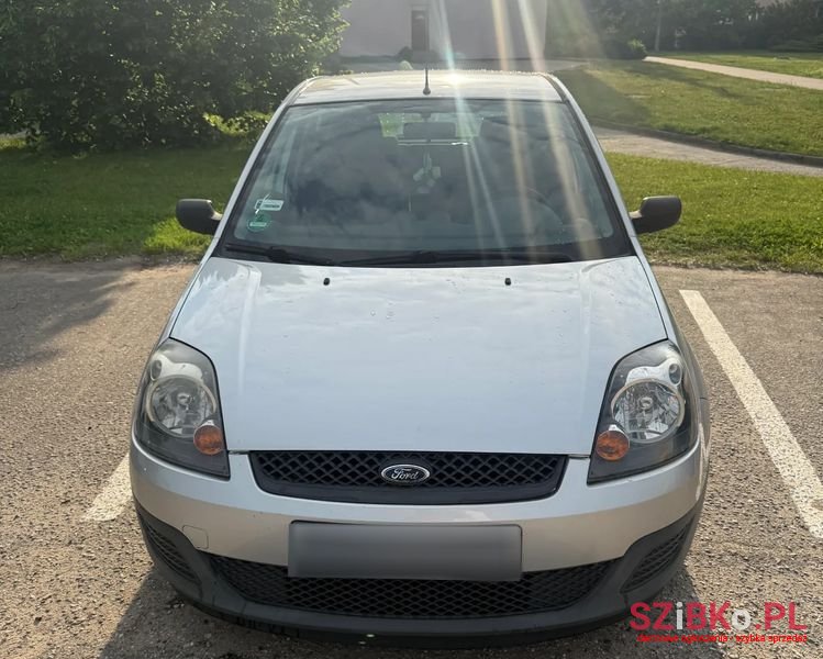 2006' Ford Fiesta 1.4 Trend photo #2