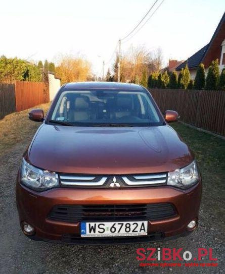 2014' Mitsubishi Outlander photo #1