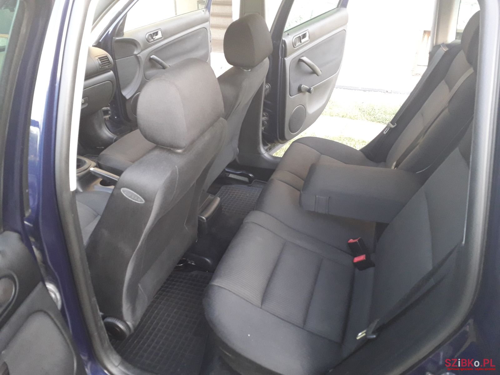 2003' Volkswagen Passat B5 Kombi photo #3