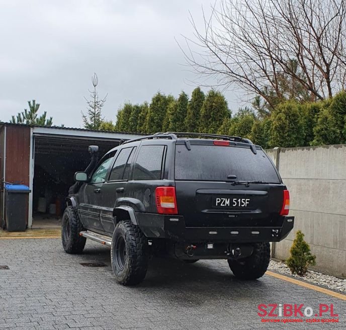 2002' Jeep Grand Cherokee photo #2