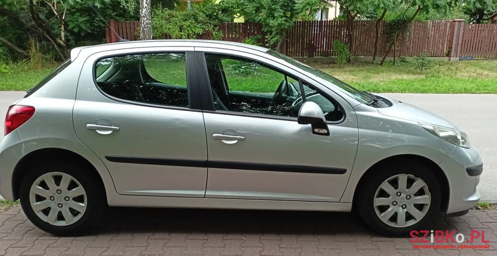 2008' Peugeot 207 1.4 16V Trendy photo #6