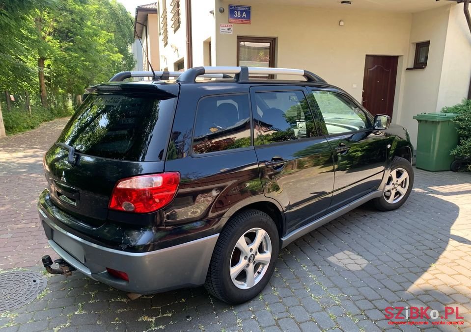 2007' Mitsubishi Outlander photo #1