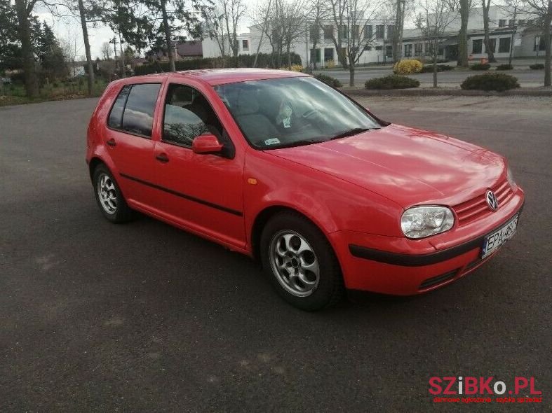 1999' Volkswagen Golf photo #1