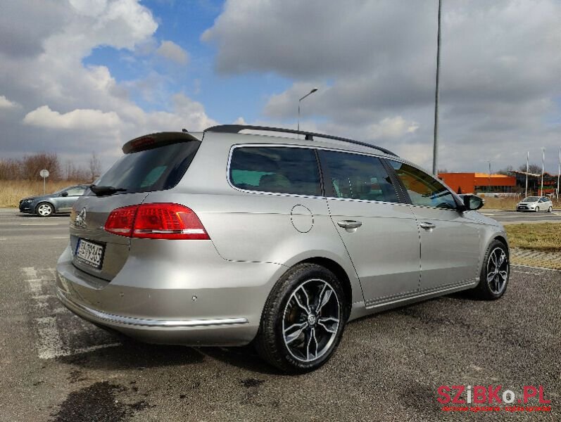 2014' Volkswagen Passat photo #3