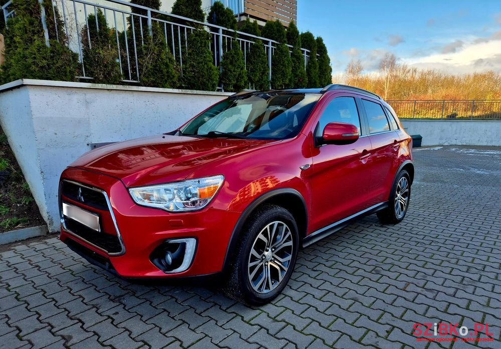 2015' Mitsubishi ASX photo #3