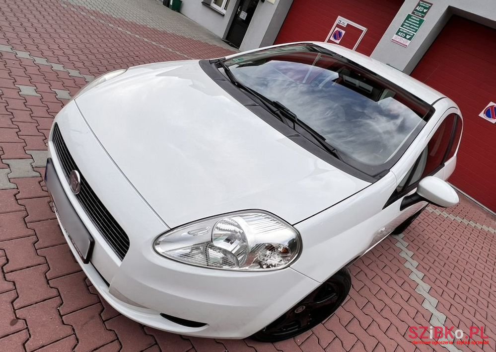 2009' Fiat Grande Punto photo #4