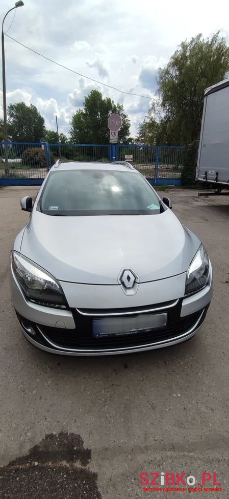 2012' Renault Megane photo #4