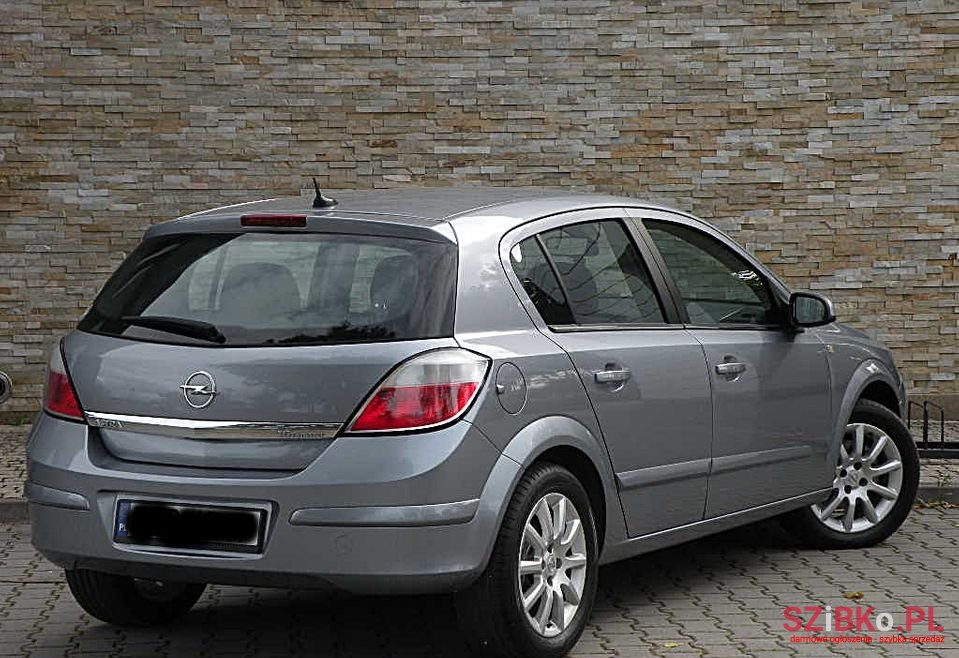 2004' Opel Astra photo #4