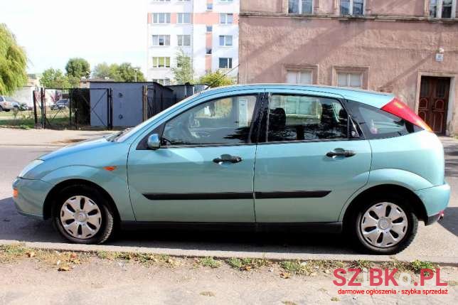 2000' Ford Focus photo #1