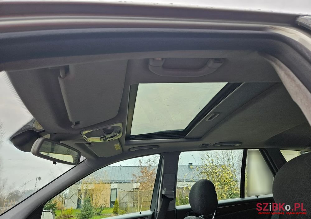 2002' Mercedes-Benz C-Class photo #6