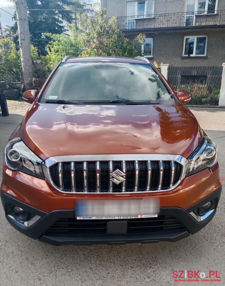 2017' Suzuki SX4 photo #1