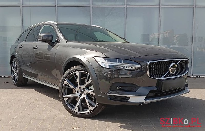 2023' Volvo V90 Cross Country photo #2