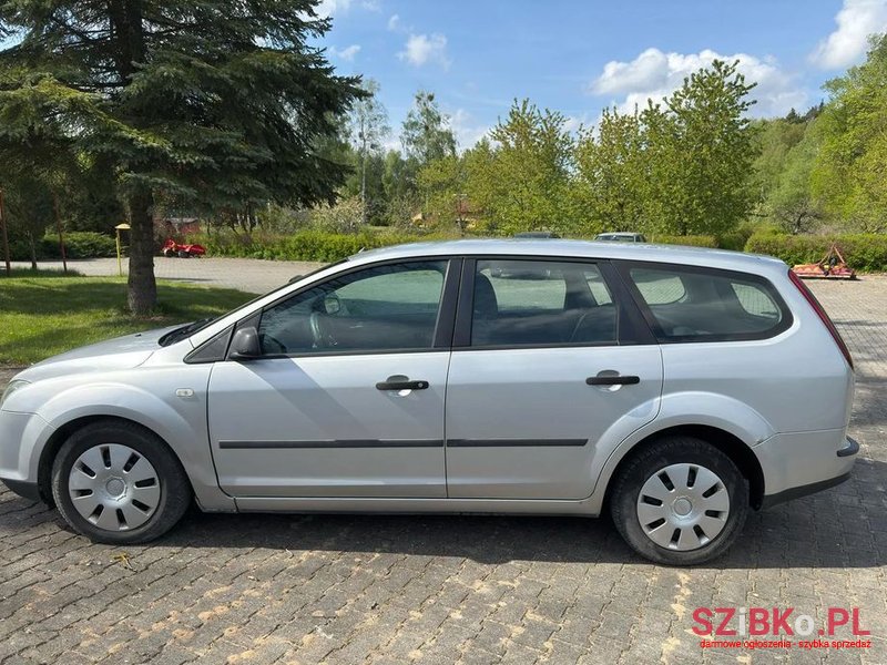 2005' Ford Focus photo #4