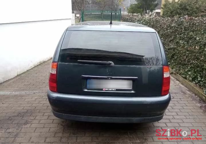 2000' Volkswagen Polo Variant photo #2