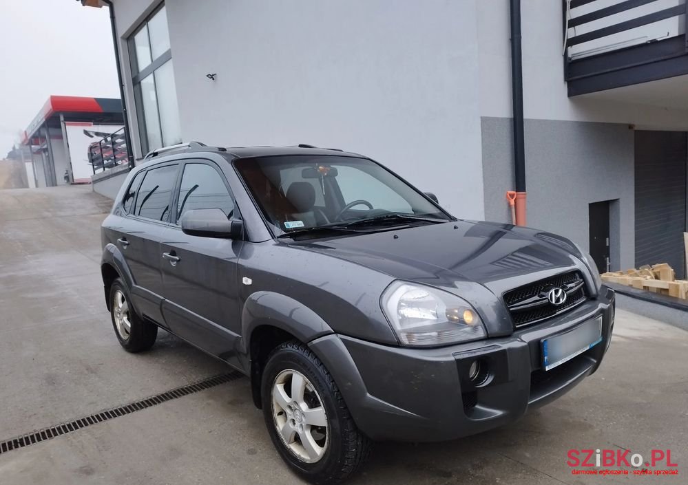 2008' Hyundai Tucson 2.0 Crdi Premium photo #2