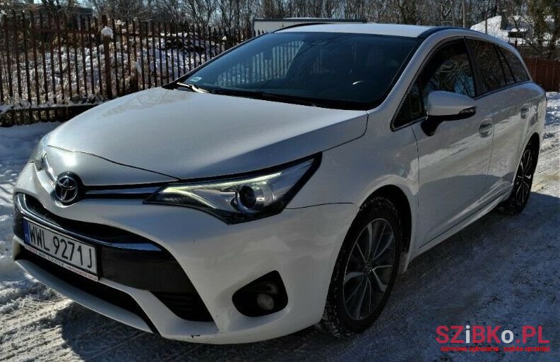 2015' Toyota Avensis photo #1