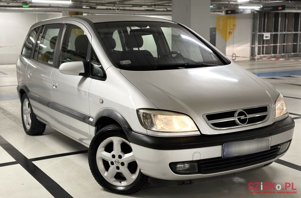 2004' Opel Zafira 1.8 16V Elegance photo #3
