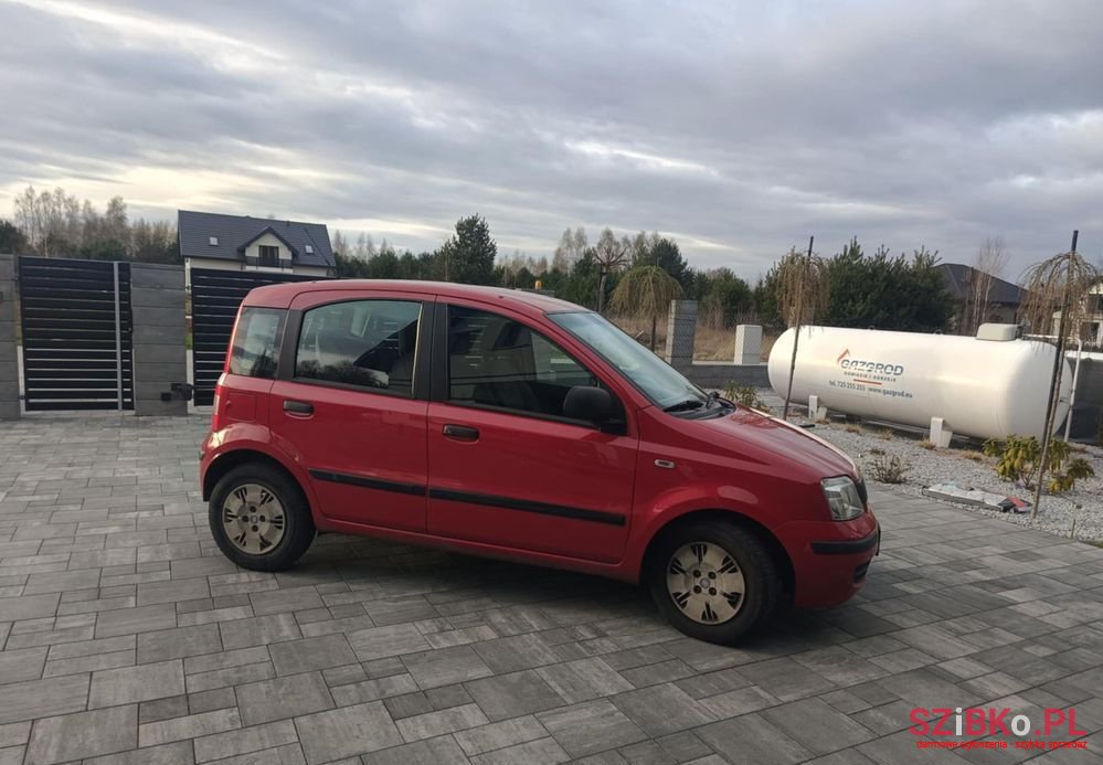 2010' Fiat Panda photo #6