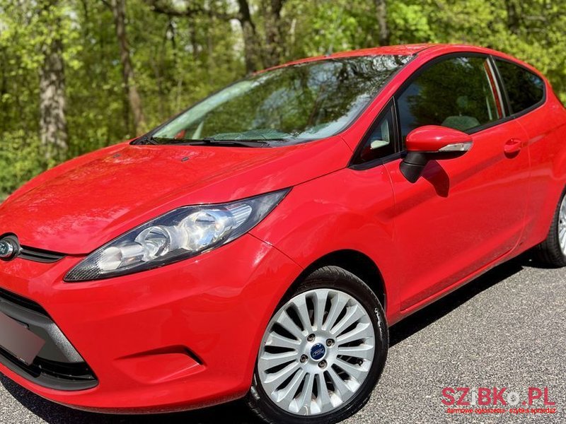 2010' Ford Fiesta photo #1