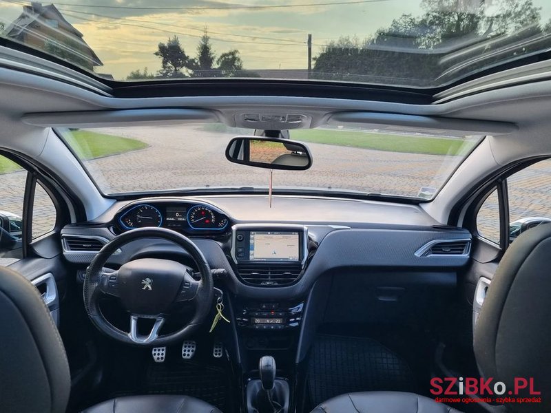 2017' Peugeot 2008 photo #5