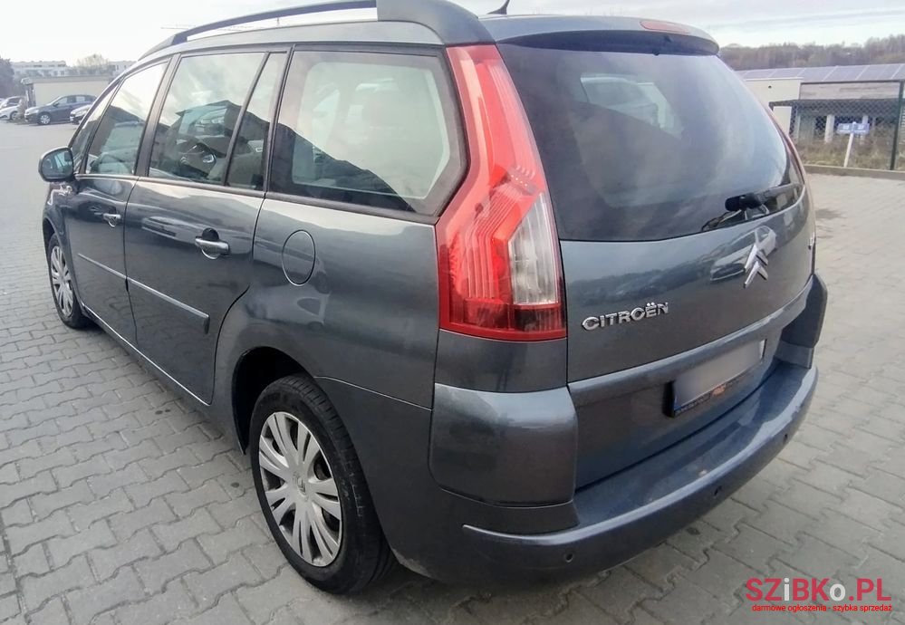 2008' Citroen C4 Picasso photo #5