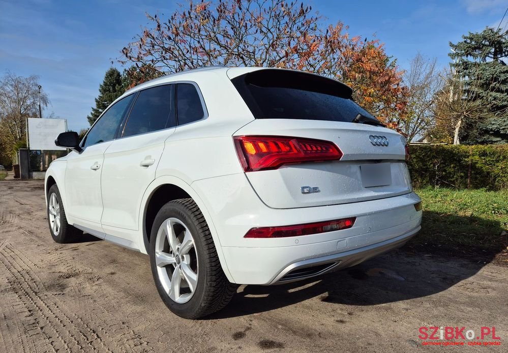2019' Audi Q5 photo #4