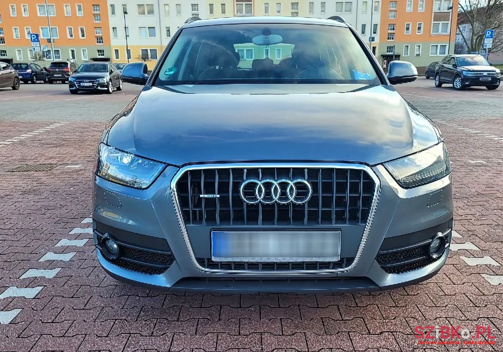 2014' Audi Q3 S Tronic photo #4