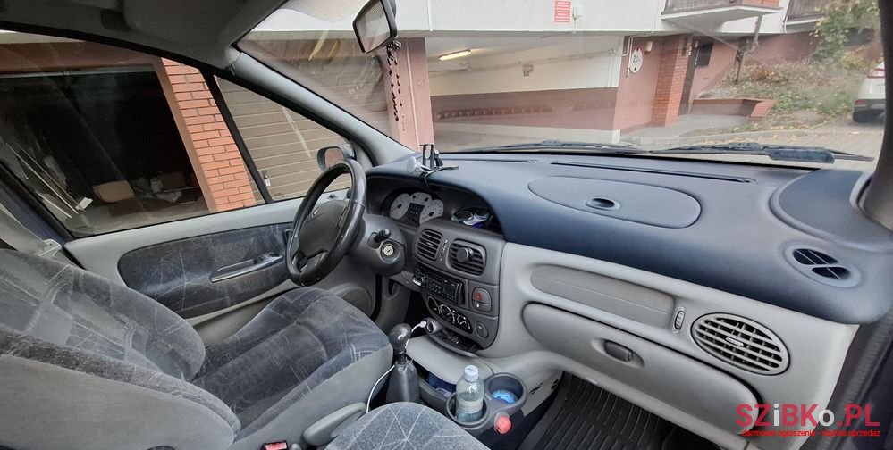 2000' Renault Scenic photo #4